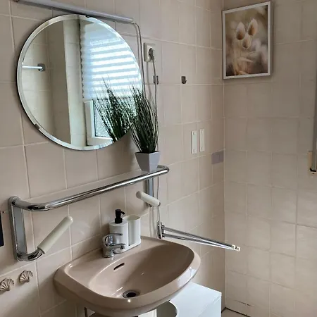 Apartamento Schicke Zwei-zimmer Monteurwohnung In