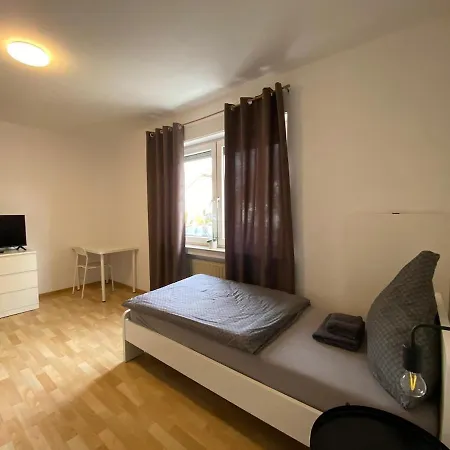 Schicke Zwei-zimmer Monteurwohnung In *
